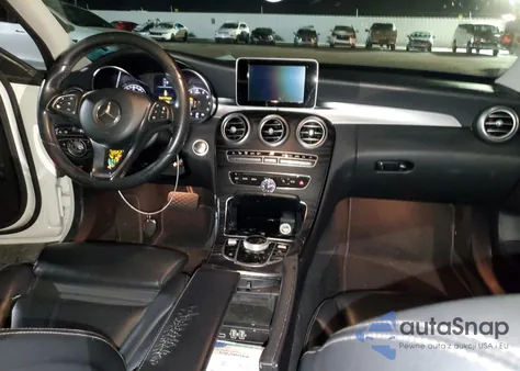 2017 Mercedes-Benz C 300 из США, поврежденный, VIN 55SWF4JB0HU228656